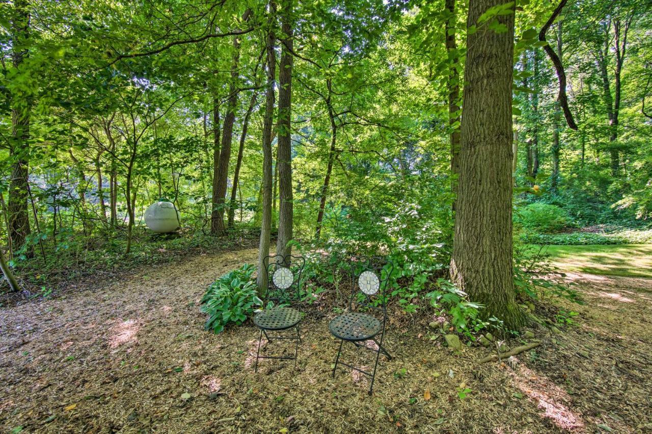Cozy Garden Room In Welsh Mountain Suites! New Holland Exterior photo