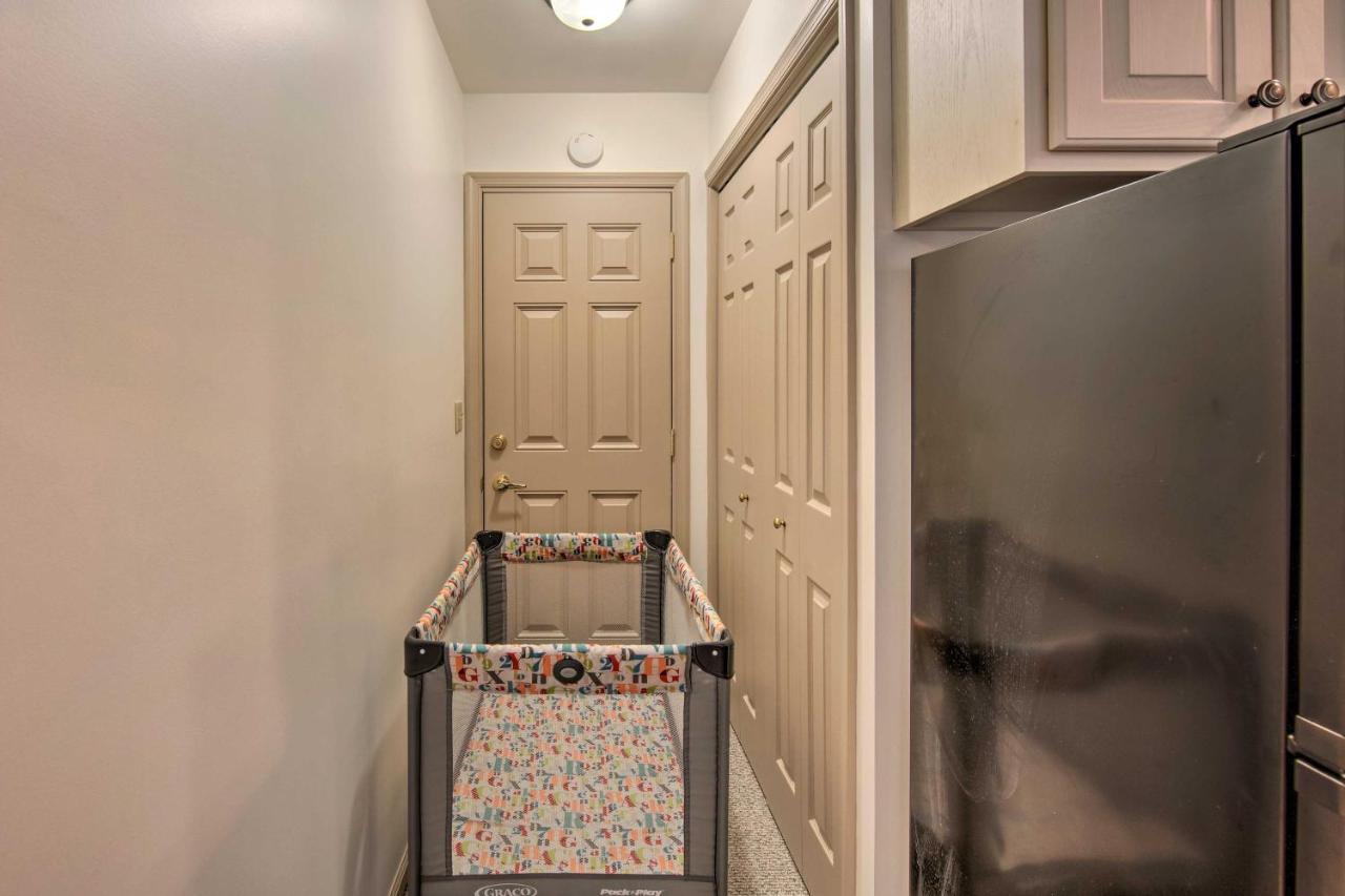 Cozy Garden Room In Welsh Mountain Suites! New Holland Exterior photo