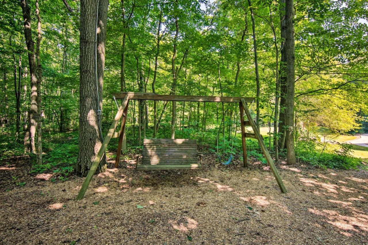 Cozy Garden Room In Welsh Mountain Suites! New Holland Exterior photo